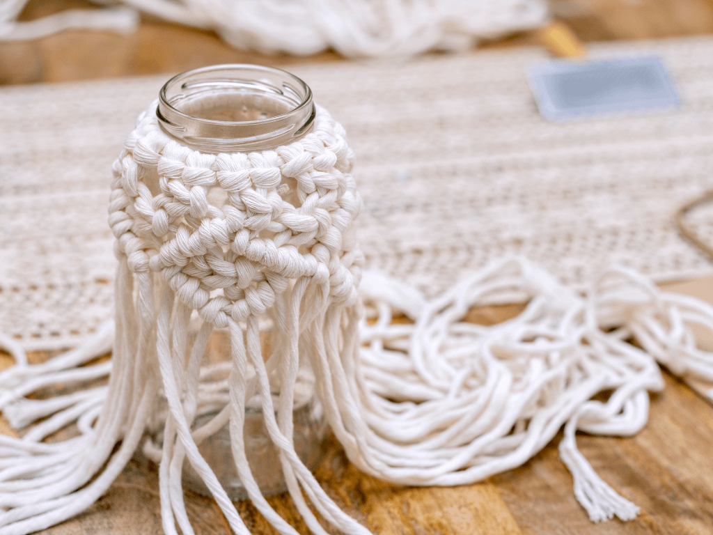 Hobby Hive: Jute rope decorating 