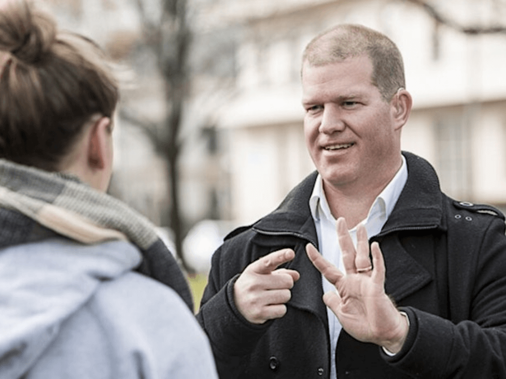 Auslan: Fingerspelling and numbers for the future