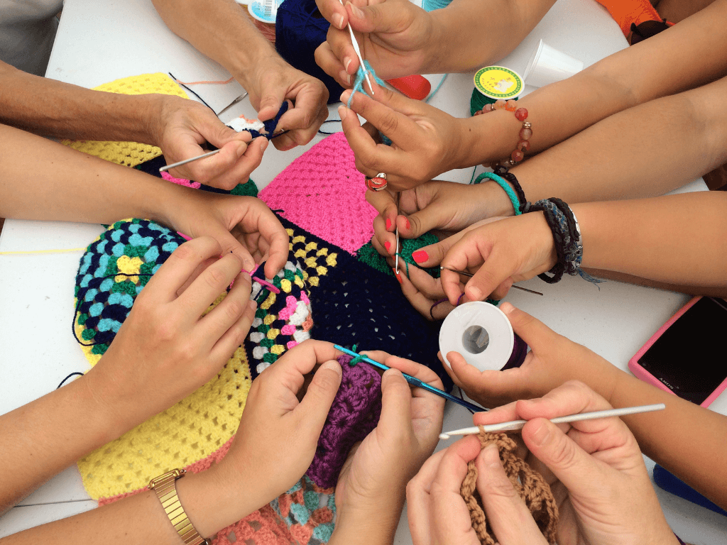 Craft Corner: BYO craft projects/Catch up session 
