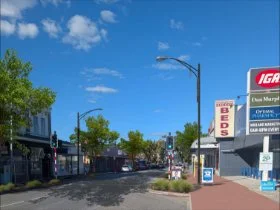 Black Cockatoo mural alongside Midland IGA