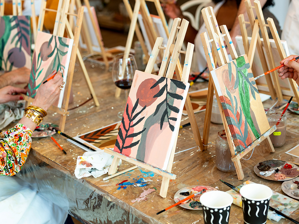 How to Run a Kids / Adult Art Workshop