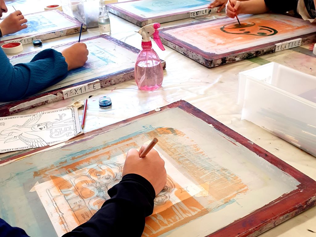 Screen Printing with Drawing Fluid for Teens - school holiday workshop