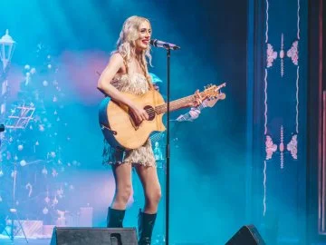 Fringe Festival: Shake It Off