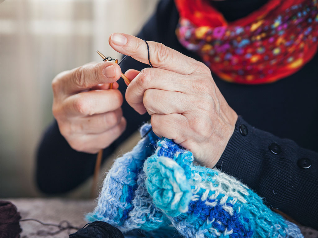 Creative Sparks: Learn to crochet & knit