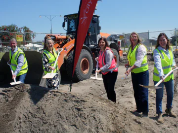 Pictured: Stephen Cain, City of Swan CEO; Mrs Michelle Maynard MLA, Member for Swan Hills representing the Hon Rita Saffioti MLA, Member for West Swan; Tanya Richardson, City of Swan Mayor; the Hon Ca