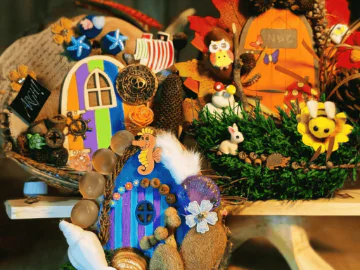 Display of various doors and other craft items